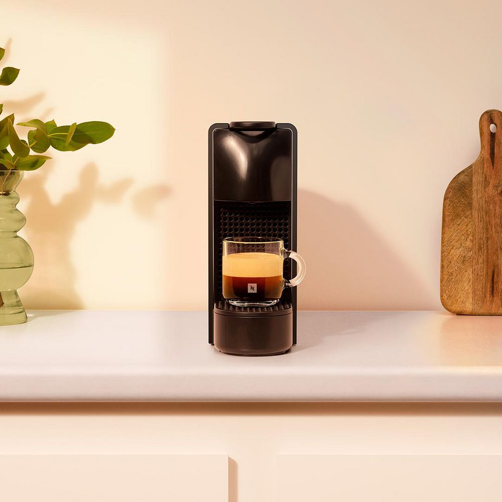 Cafetera NESPRESSO 1 Taza Negro Essenza Mini img #6
