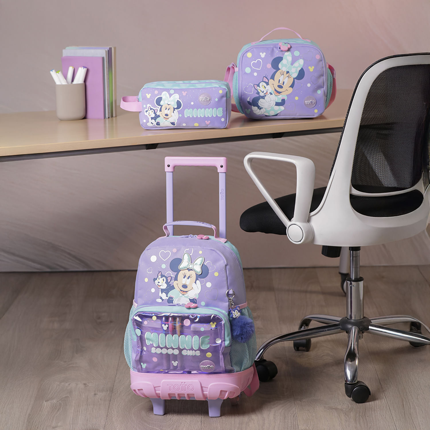 Combo Escolar Morral con ruedas Minnie + Lonchera y Cartuchera img #1