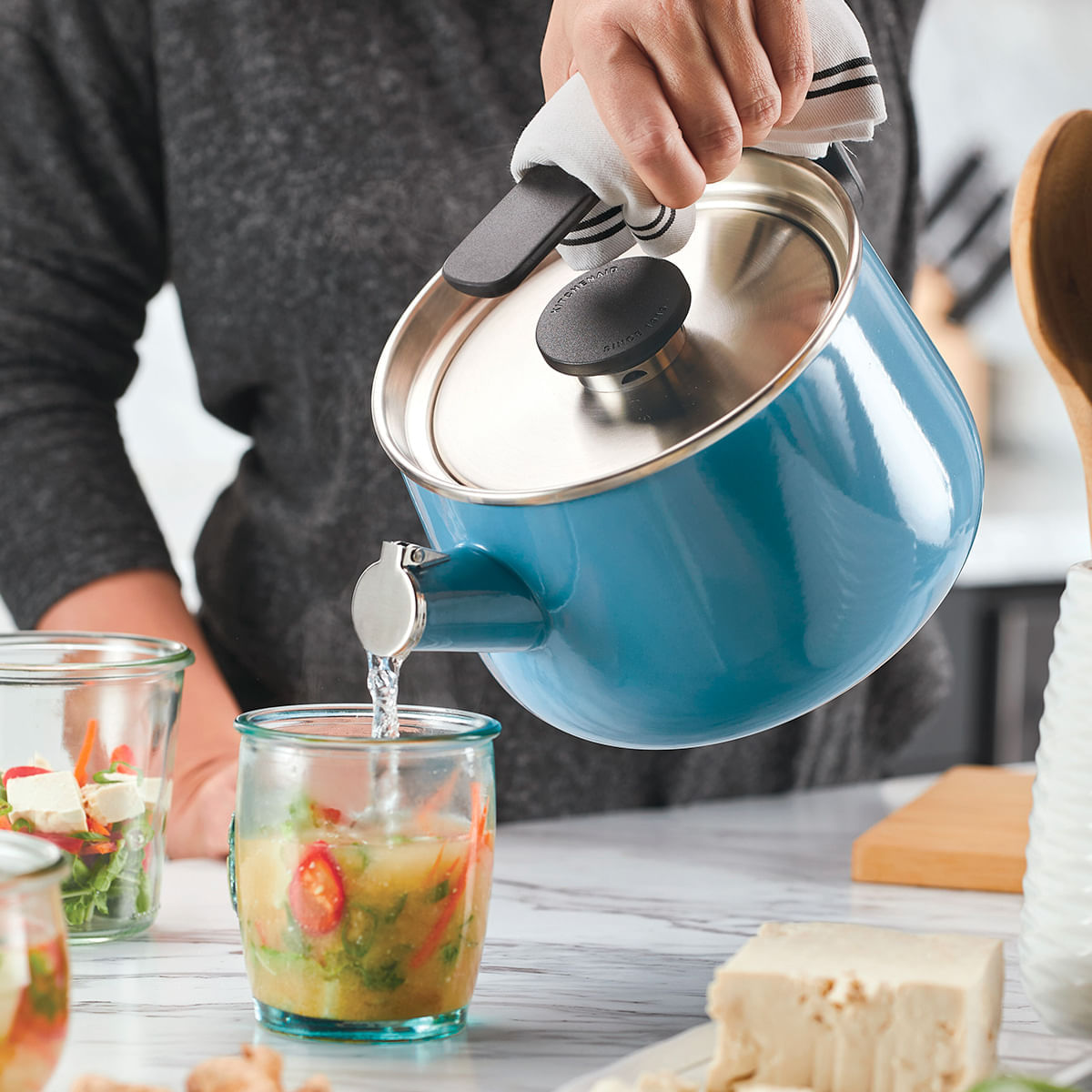 Tetera 1.9L, acero inoxidable esmaltado, apta para cocinas de inducción. KitchenAid. img #6