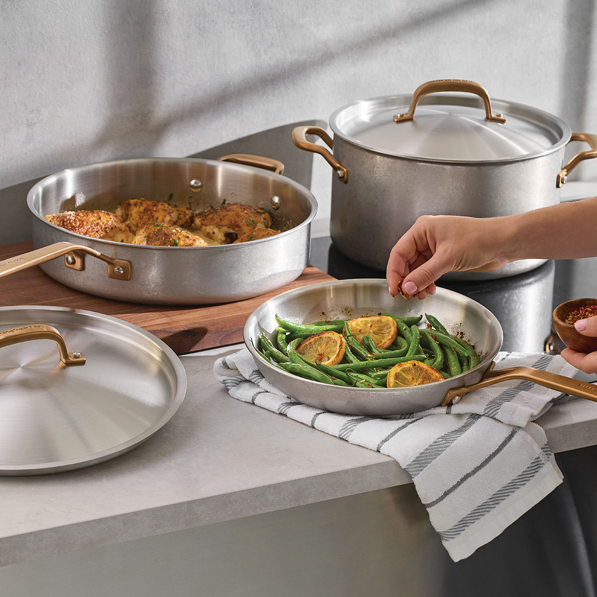 Juego de Ollas 10 pzs, Acero inoxidable 5 capas. StoneWash. KitchenAid img #3