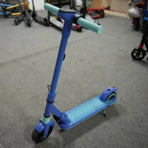 Patineta Eléctrica Plegable Infantil Suspensión Y Frenos Seguros Azul Beston Azul img #2