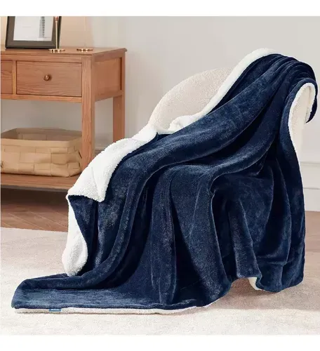 Combo Dúo Medias Térmicas Peluche + Cobija Térmica Ovejera 180 X 240 Azul Doble Faz img #2