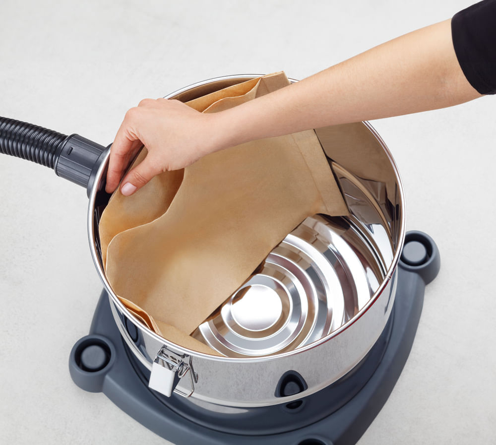 Aspiradora Agua y Polvo Electrolux 1800W 20L Función Soplado Acero Inoxidable GT20I img #8
