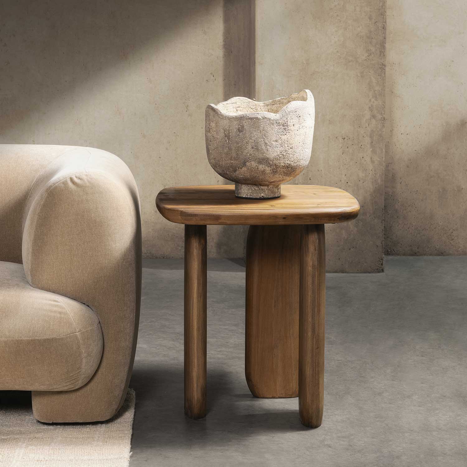 Mesa auxiliar león 60x55x55 img #2