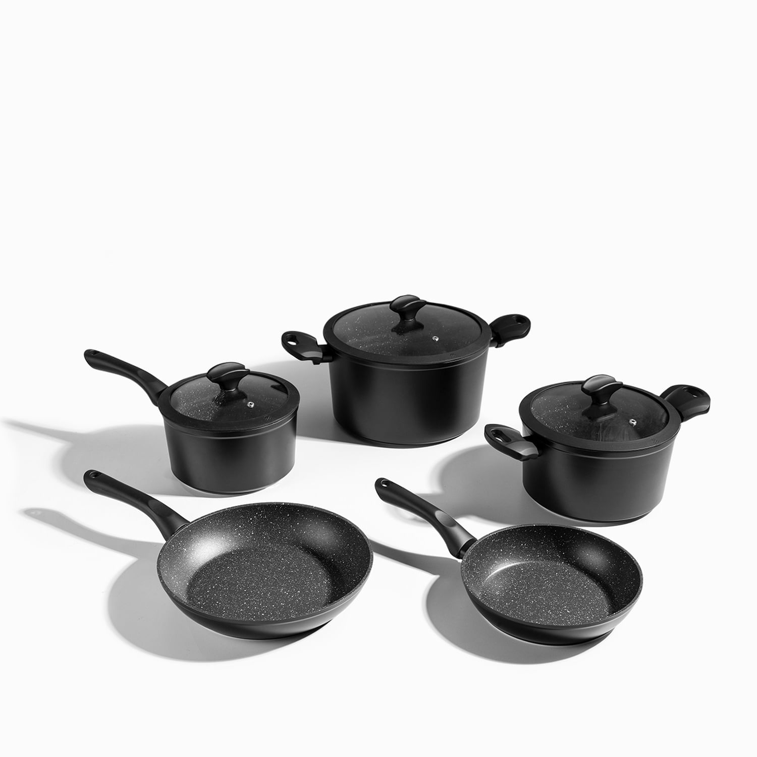 Set de ollas aluminio forjado negro 8 piezas img #1